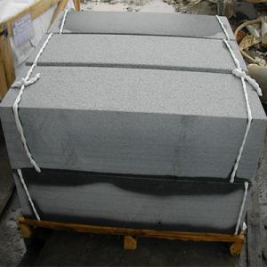 G654 Kerb Flammed